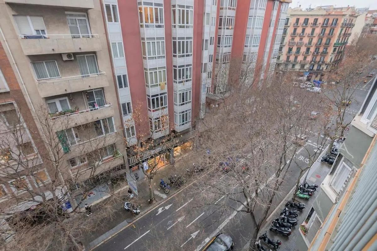 2 Bedroom Duplex Apartment With Balcony 4-3 برشلونة إسبانيا
